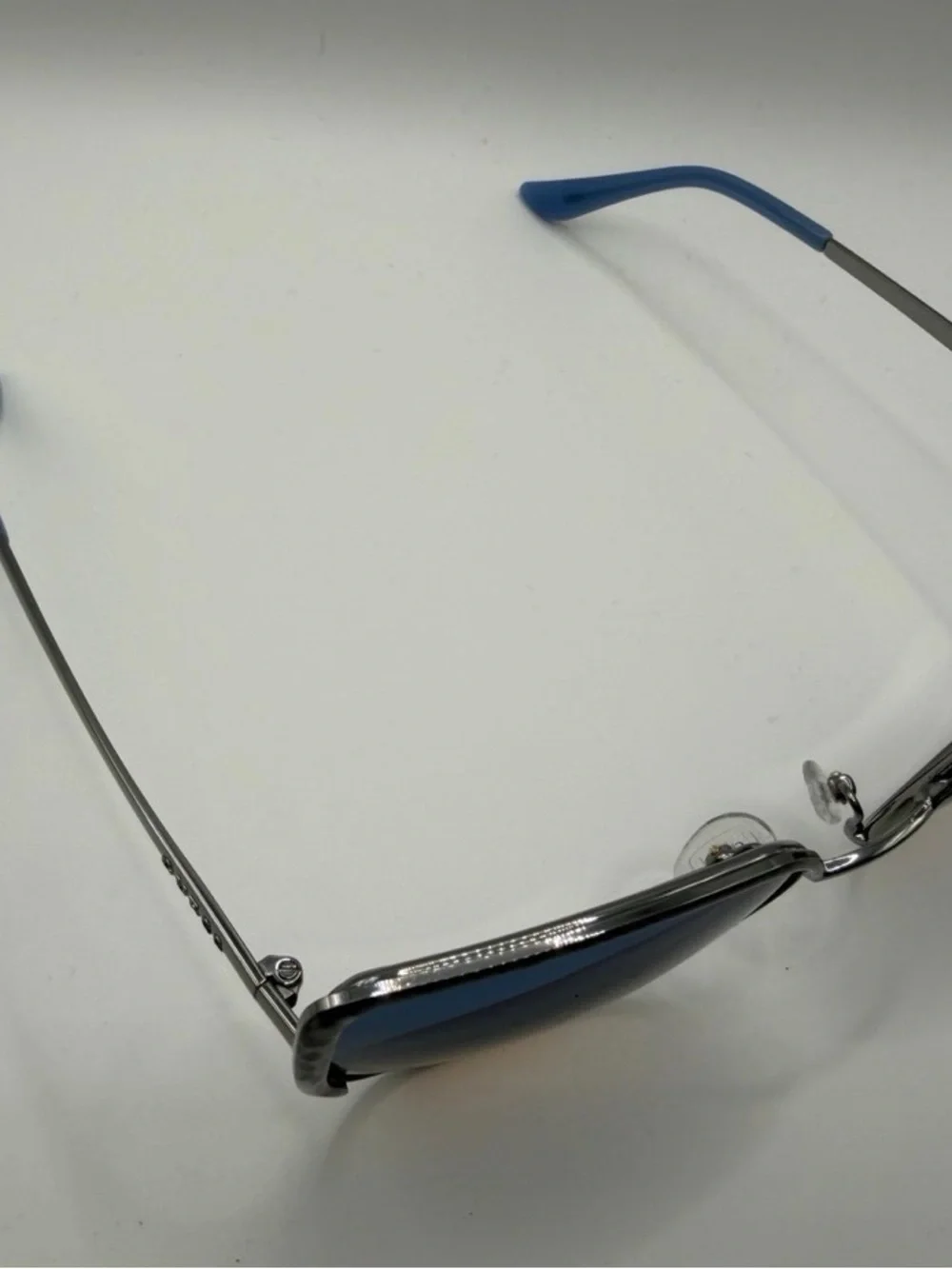 Guess GU00217 10W Cat Eye Sunglasses Blue Gradient Lens Brand New w/ Case &Cloth